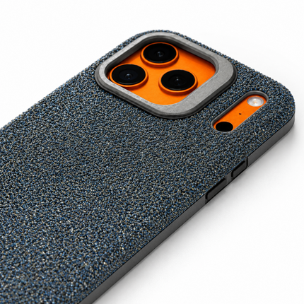 iPhone 17 Pro Max Shiny stand case