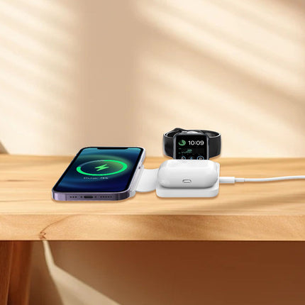 3-in-1 Magnetic and Foldable Wireless Charging Pad