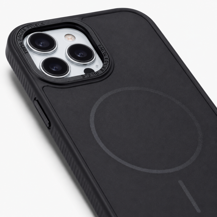 iPhone 15 SideGrip Mag Case