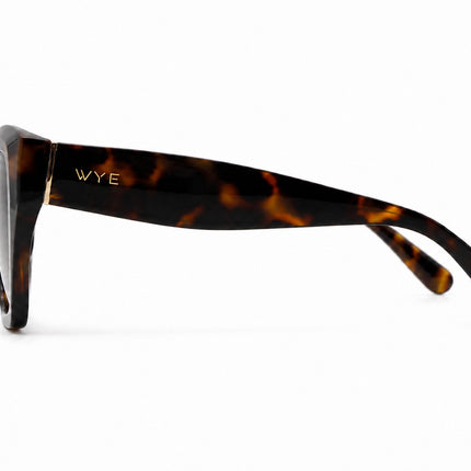 Sports Sunglasses Oversized Cat-Eye
