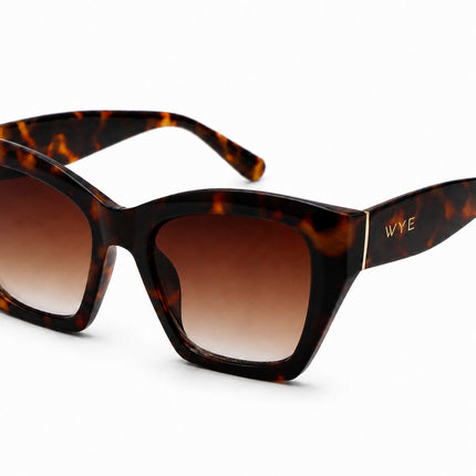 Sports Sunglasses Oversized Cat-Eye